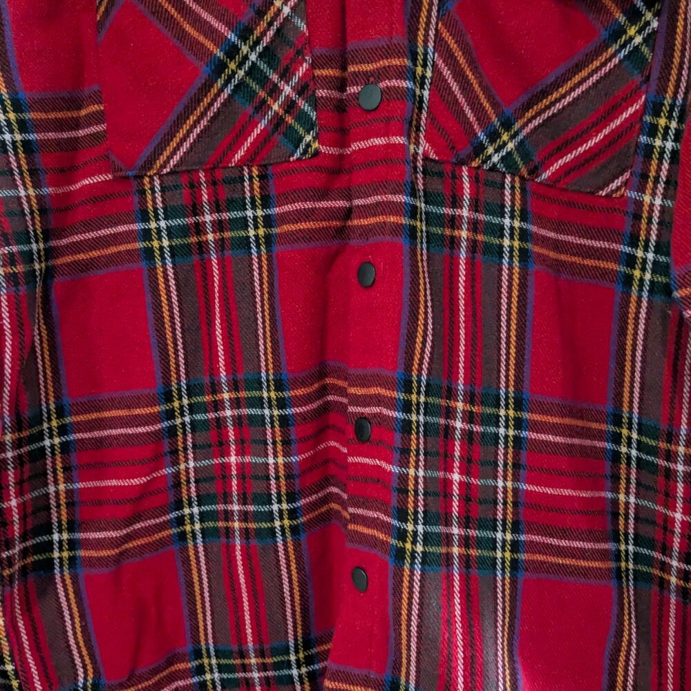 Forever 21 Men's Flannel Long Sleeve Button Down Shirt Jacket, Red Plaid, Large - Picture 6 of 15